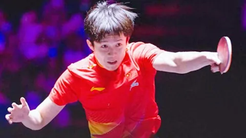 “篮球巅峰对决：掘金VS湖人，NBA焦点战一触即发！”