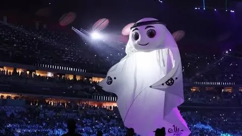 尼克斯主场奇观：15胜11负背后，揭秘低让值背后的悬念之谜！